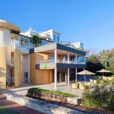 Отель Ibis Styles Bari Джовинаццо Экстерьер фото